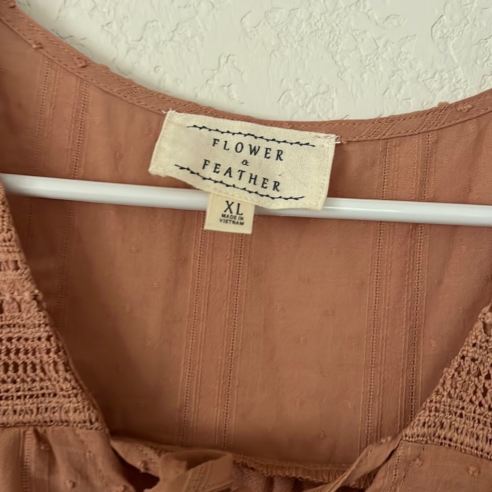 NWOT Flower & Feather dusty pink- peach cute blouse - Picture 2 of 7